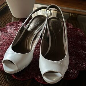 LifeStride Elegant White Peep-Toe Slingback Heels